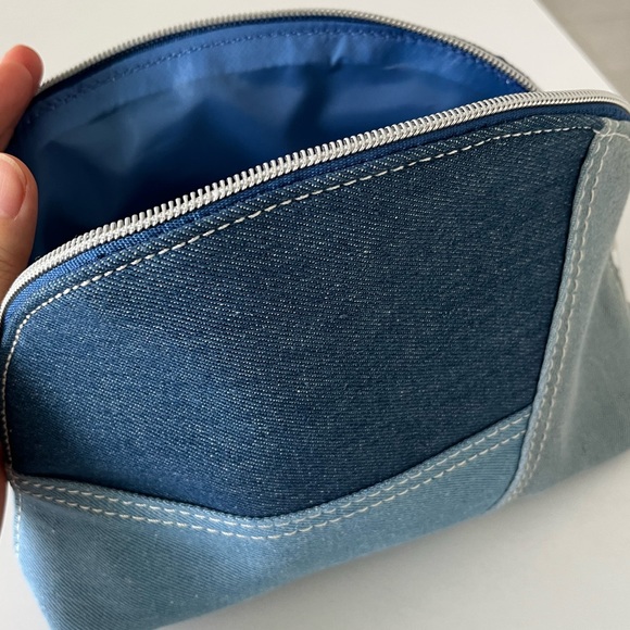 SpaceNK cosmetic bag (25cmx17xcm) - Picture 3 of 5